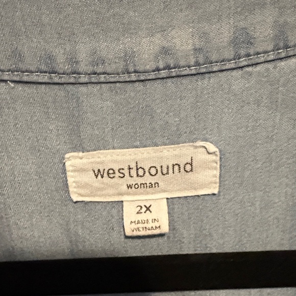 Westbound Light Blue Tunic Top - Picture 2 of 8